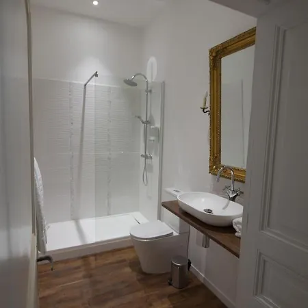 Bed & Breakfast D'hotes Montbron *