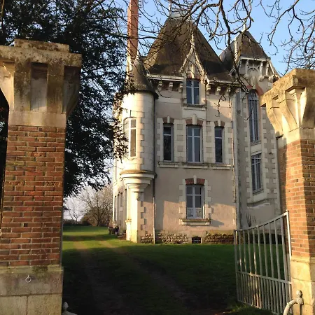 D'hotes Montbron Bed & Breakfast