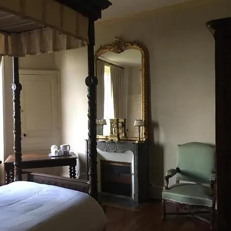 D'hotes Montbron Bed & Breakfast